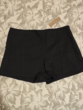 NWT J.Crew  High-Rise Shorts Black Sz 8